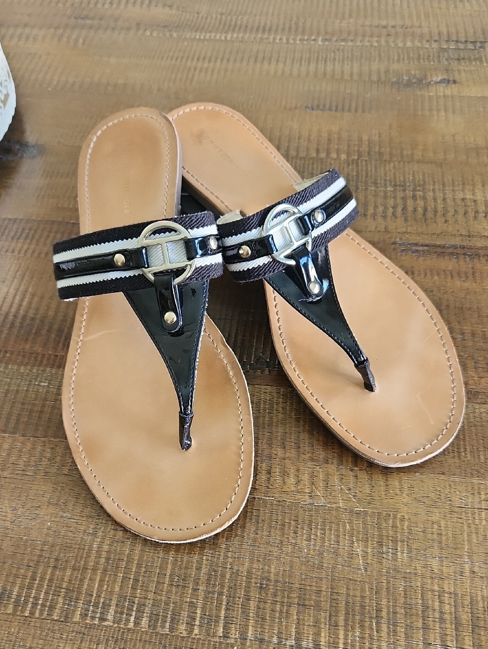 Tommy Hilfiger Tan and Black Thong Sandals with Striped Accent Siz We 10M